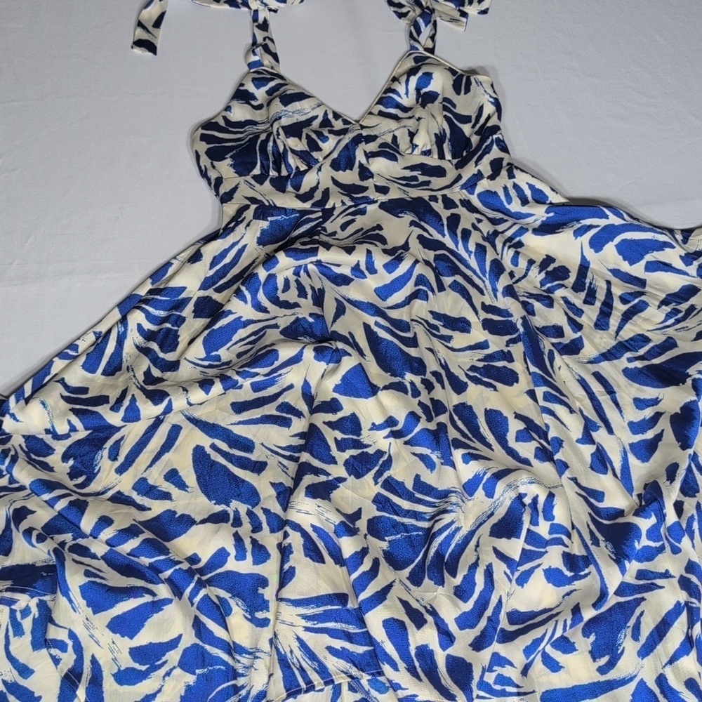 Alexis long dress Size Small